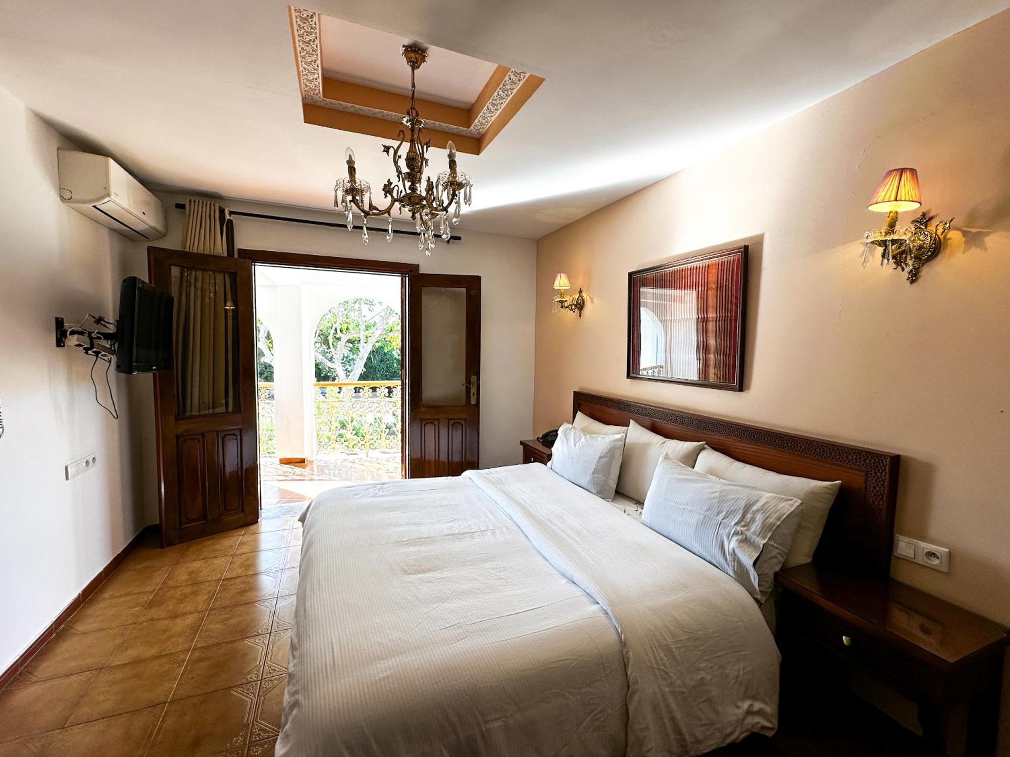 Riad Dar Achaach Tetouan Bagian luar foto