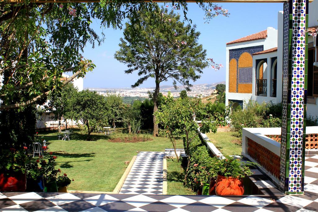 Riad Dar Achaach Tetouan Bagian luar foto